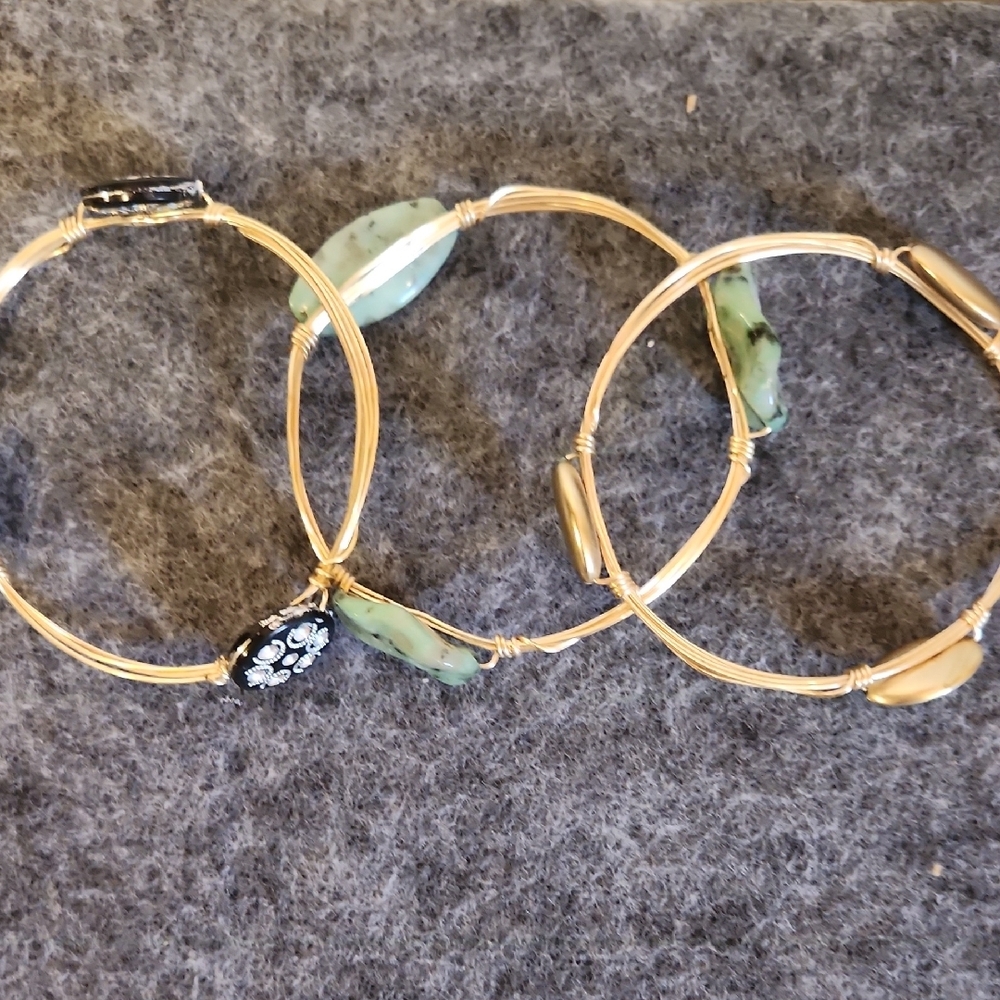 Elegant Gold and Green Bangle Set